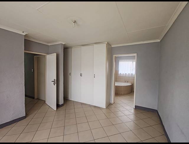 3 BEDROOM HOUSE RENTED IN MINNEBRON